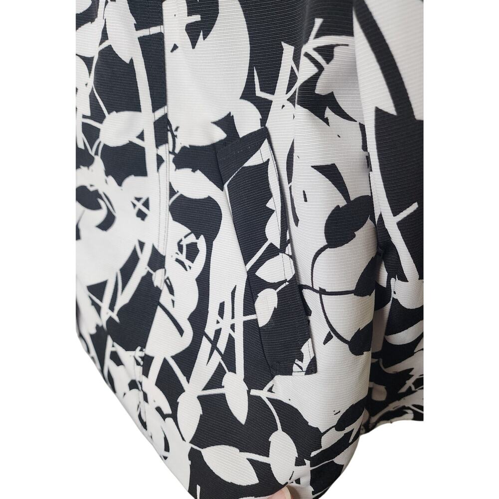 TanJay Black White Blazer, 14P - Picture 5 of 7